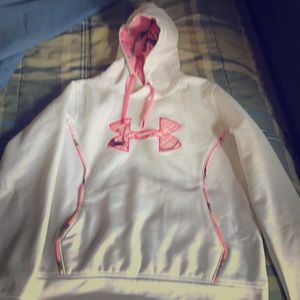Underarmour sweatshirt